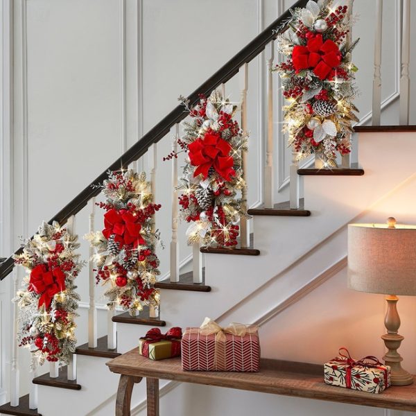 Christmas Decorations Christmas Wreaths Xmas Swags with Lights Cordless Prelit Stairway Stairway Staircase Window Wall Decoration Teardrop Trim Wreath